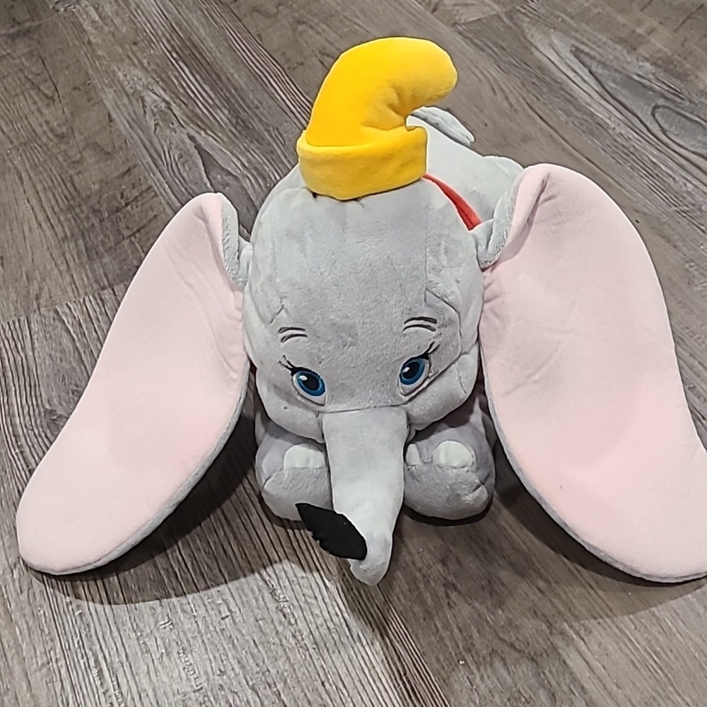 Disney Dumbo 18" Plush